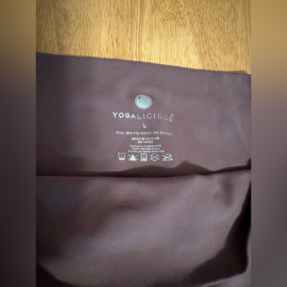 Yogalicious Leggings - Picture 3 of 5